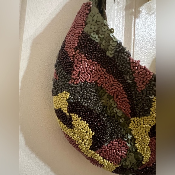 Viral Beaded Fall colors Hobo Bag - Picture 3 of 4